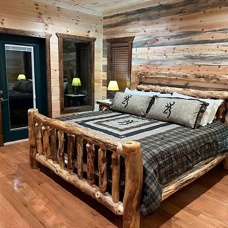 * * 4 Master Bedrooms, Views, Theater, Arcade, Evc 蓋特林堡 外观 照片