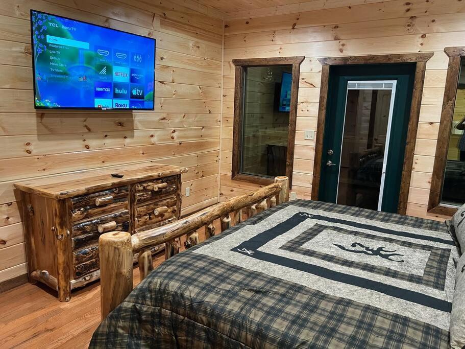 * * 4 Master Bedrooms, Views, Theater, Arcade, Evc 蓋特林堡 外观 照片